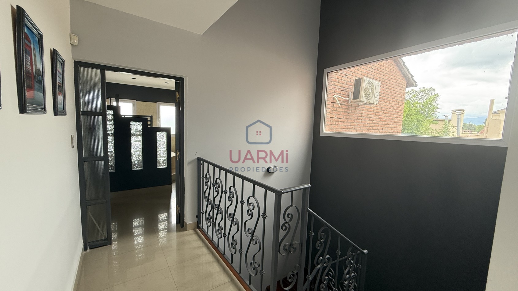 Casa en la Almudena - Ideal Hostal/Posada