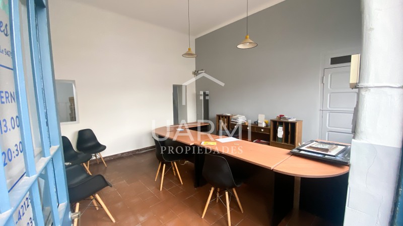 Local Comercial en alquiler en Av. Belgrano