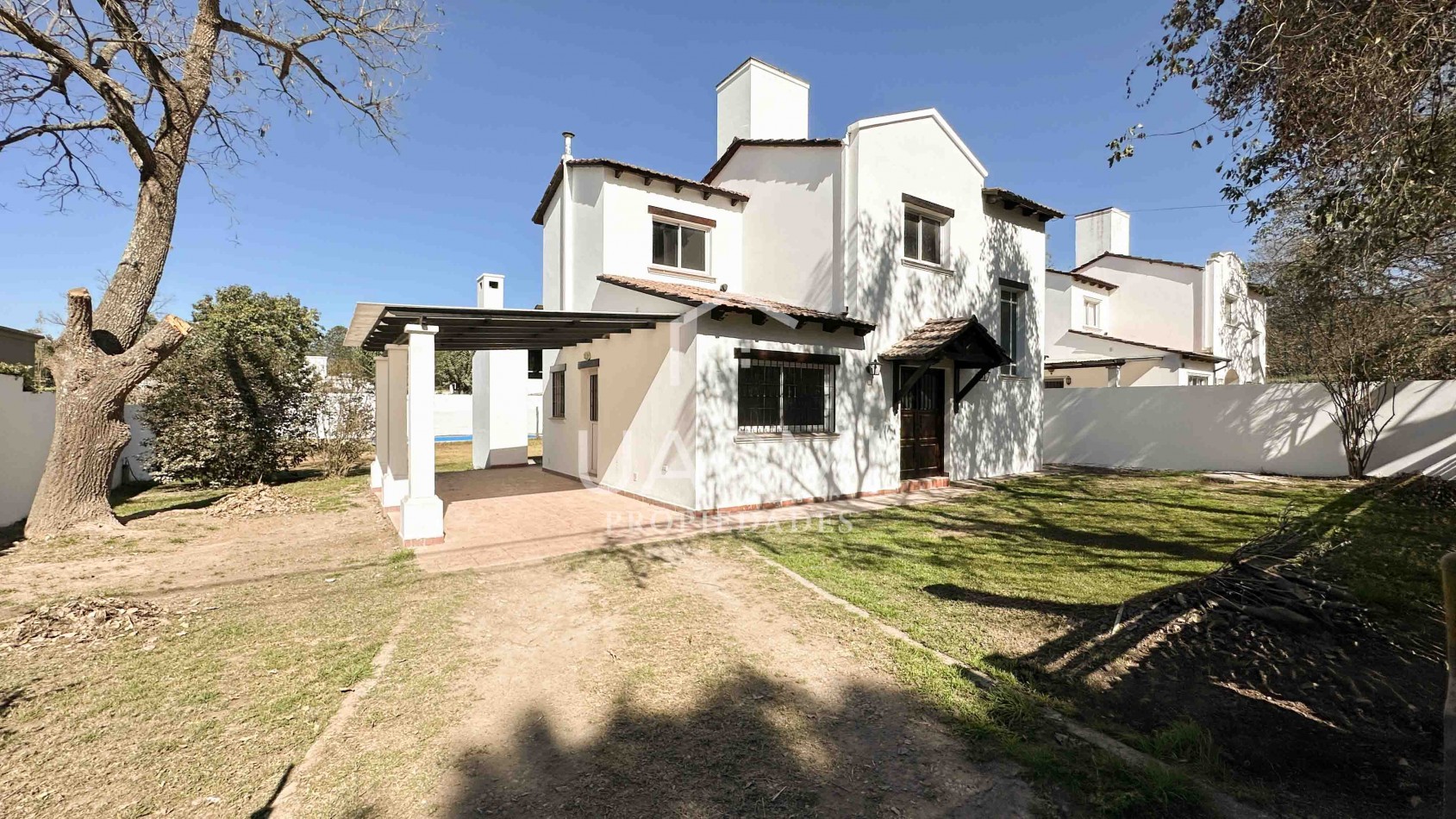 CASA EN ALQUILER EN SAN LORENZO