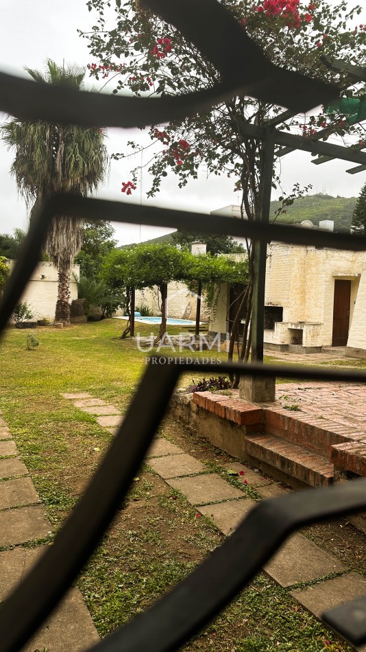 Casa en alquiler frente al Convento San Bernardo