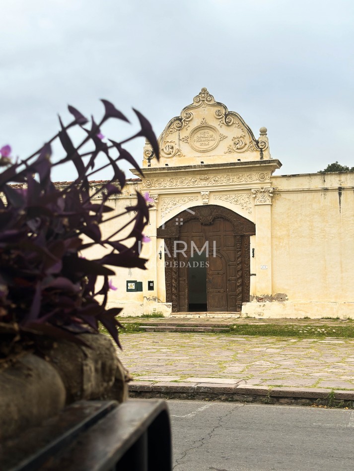 Casa en alquiler frente al Convento San Bernardo