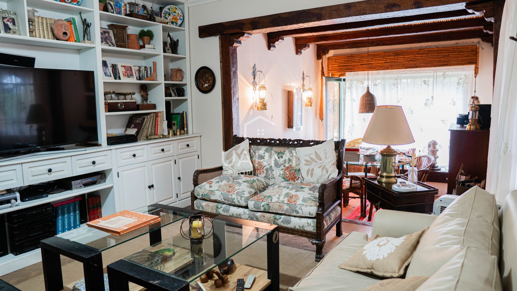 GRAN CASA EN VENTA EN CASTELLANOS, SAN LORENZO