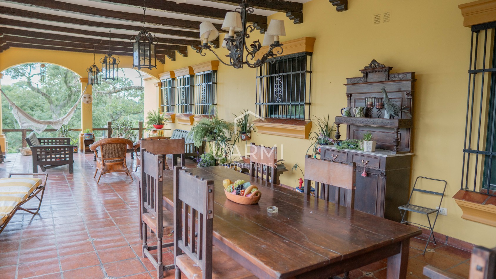 GRAN CASA EN VENTA EN CASTELLANOS, SAN LORENZO