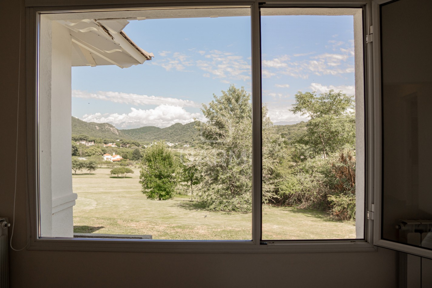 ESPECTACULAR CASA EN ALQUILER EN VALLE ESCONDIDO