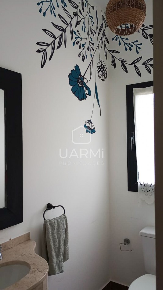 CASA EN VENTA EN LA AGUADA