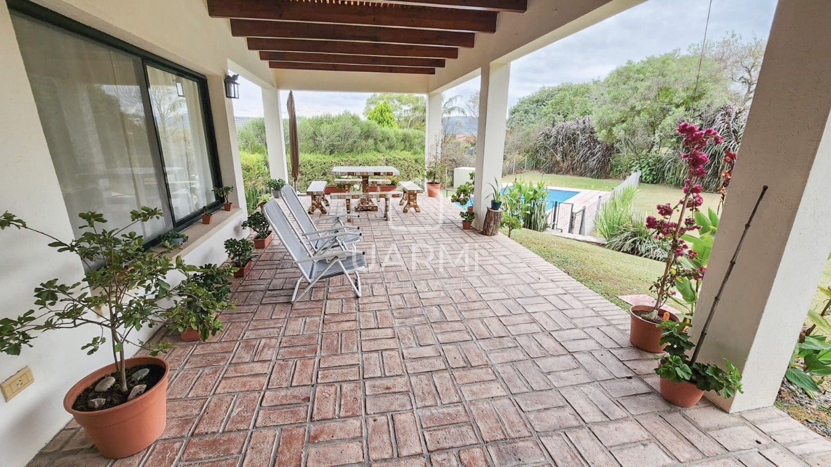 CASA EN ALQUILER EN EL TIPAL