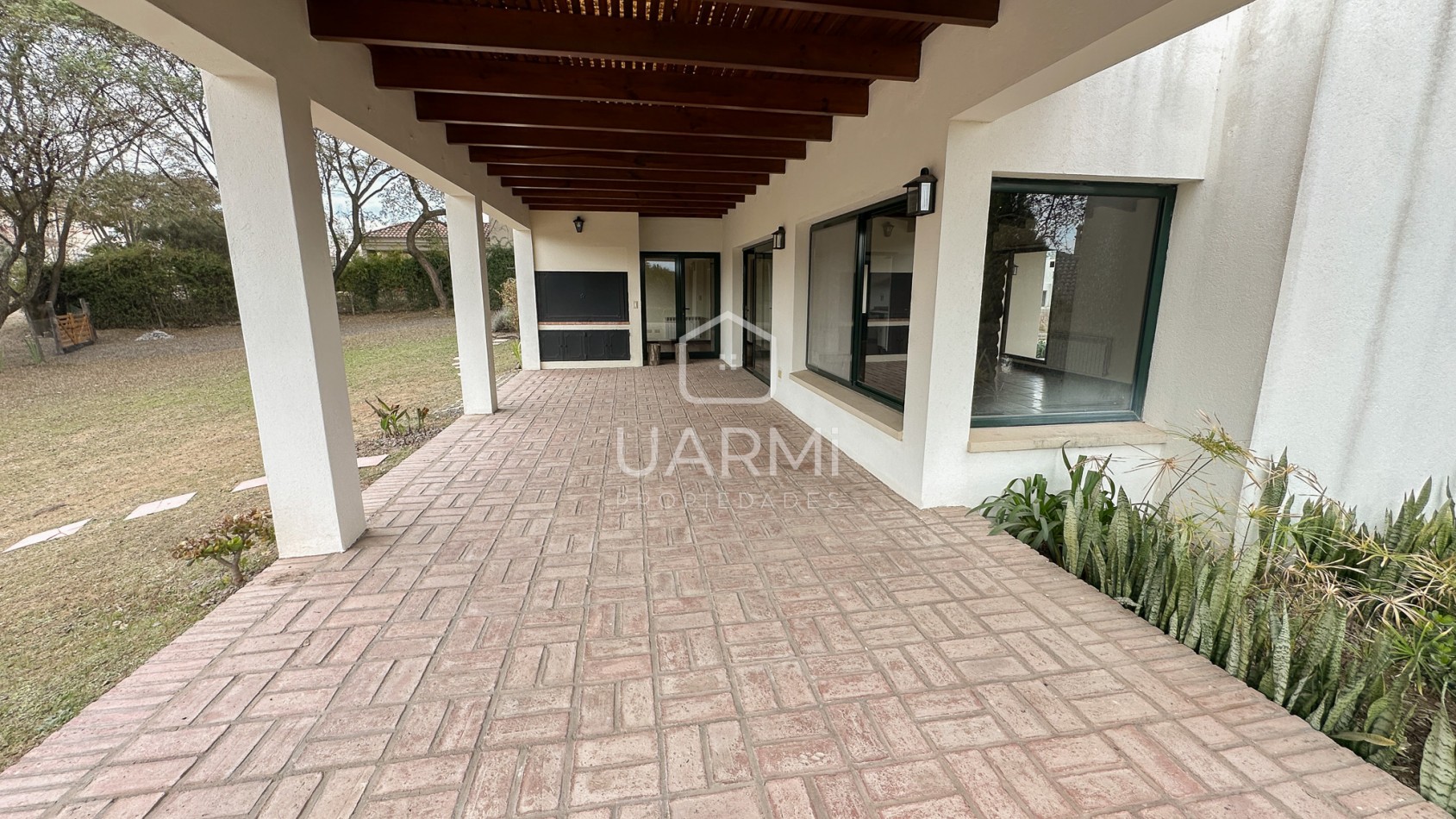 CASA EN ALQUILER EN EL TIPAL
