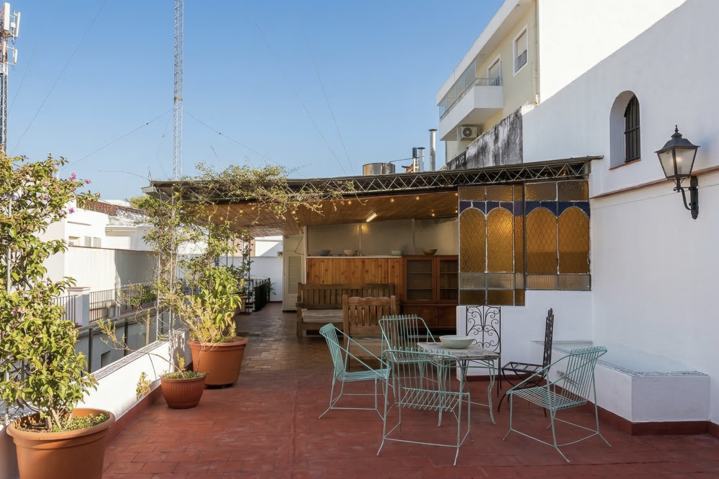 CASA EN ALQUILER  PASEO GUEMES