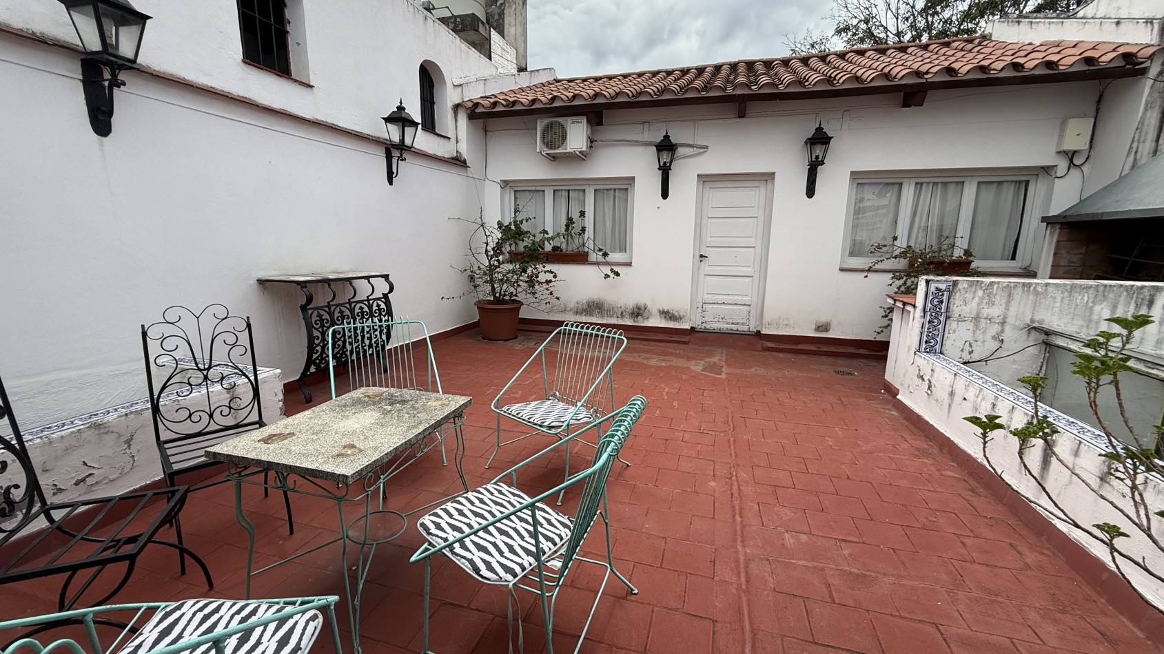 CASA EN ALQUILER  PASEO GUEMES