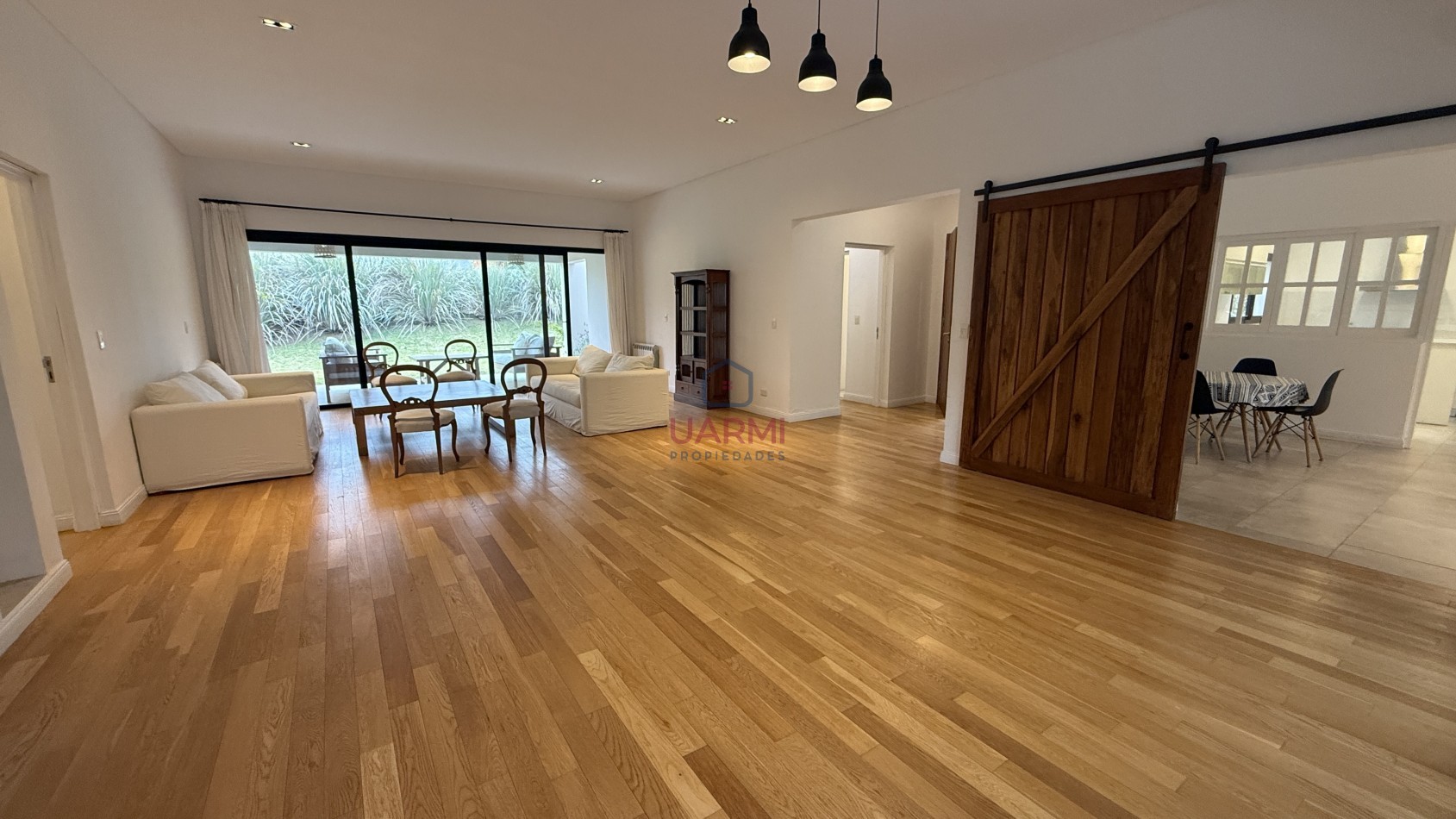 CASA EN VENTA EN EL TIPAL