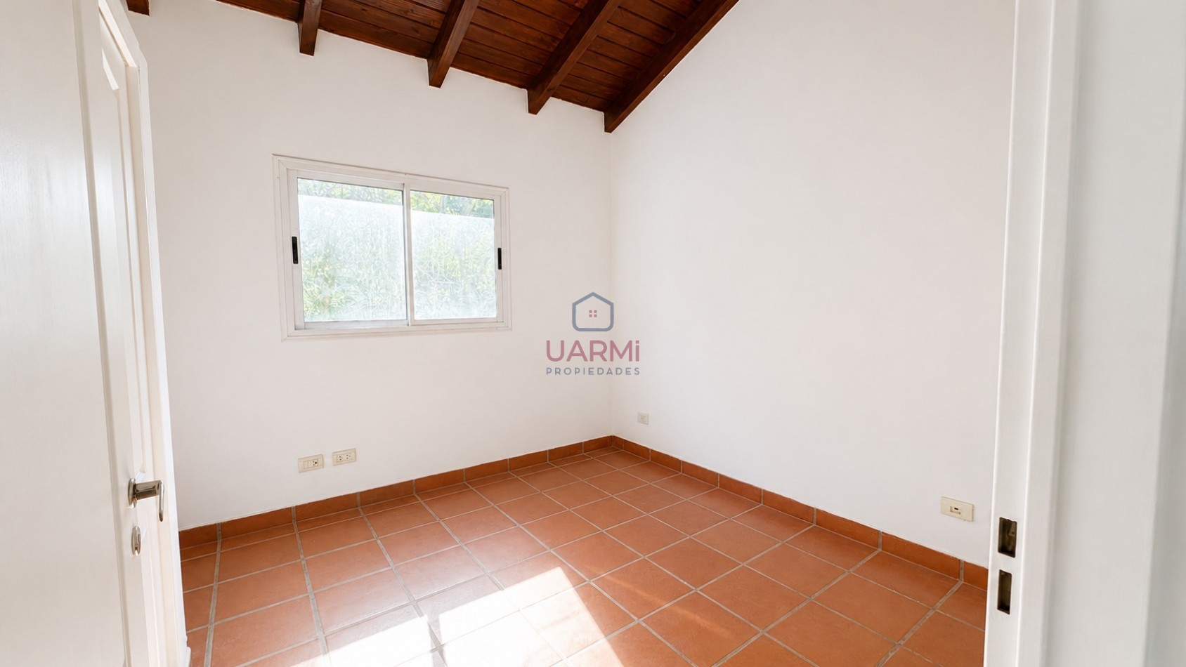 CASA EN ALQUILER EN SAN LORENZO