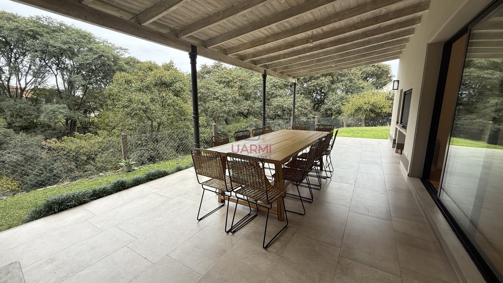 CASA EN VENTA EN EL TIPAL