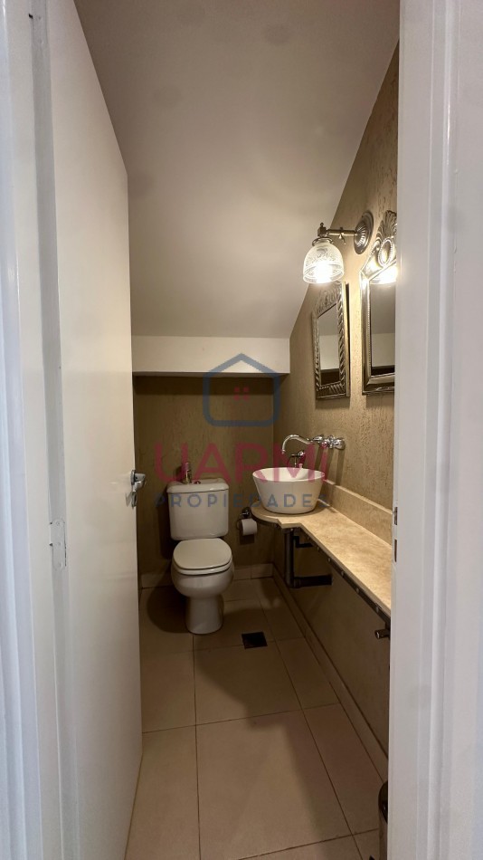 Excelente casa en alquiler en El Tipal