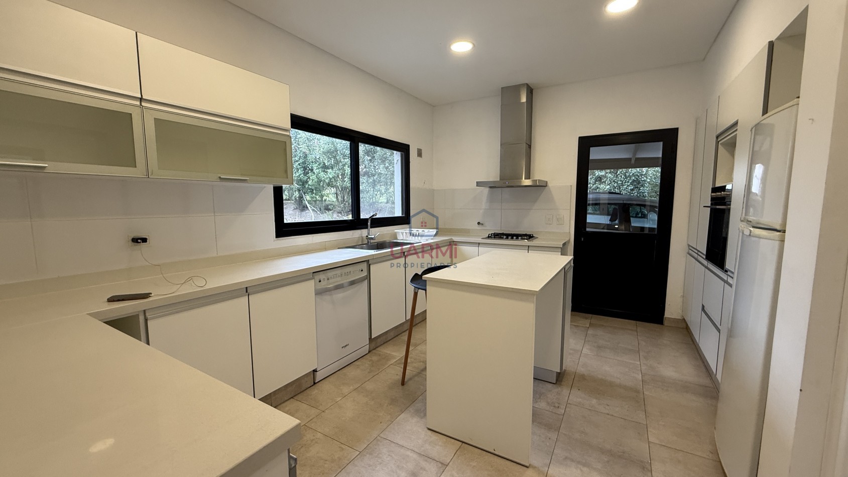 CASA EN VENTA EN EL TIPAL