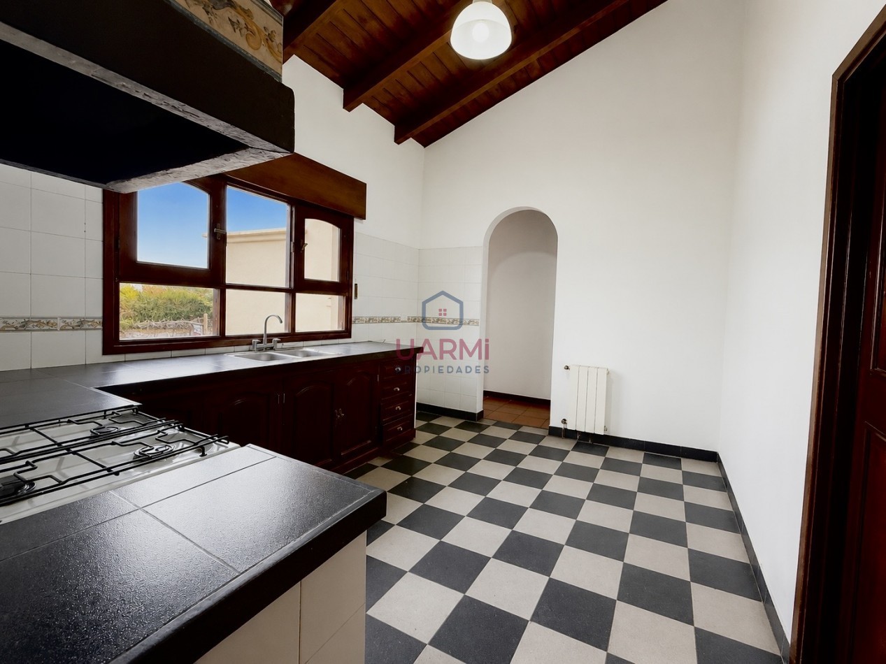 CASA EN ALQUILER EN EL TIPAL