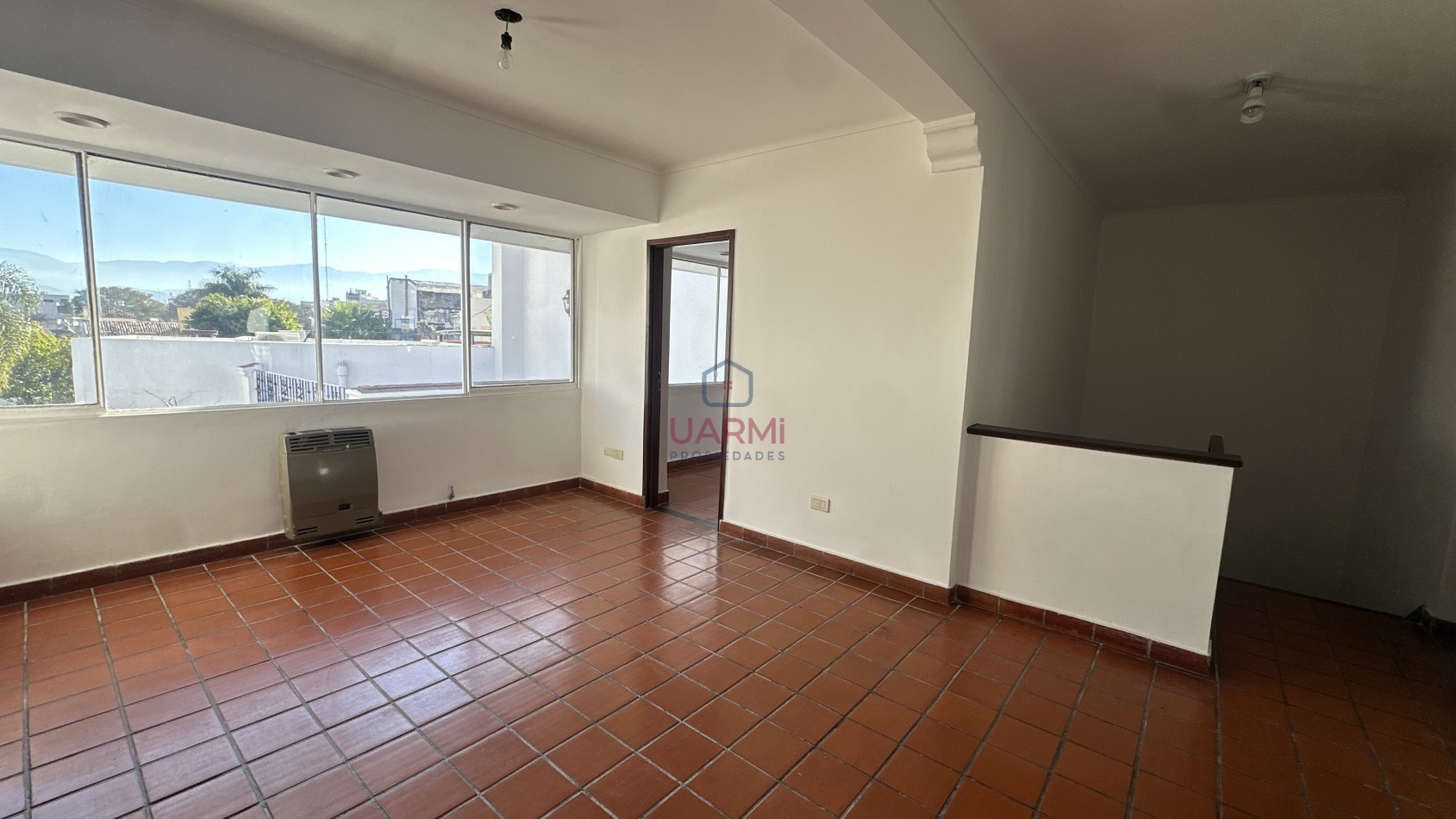 CASA EN ALQUILER ZONA MONUMENTO A GUEMES
