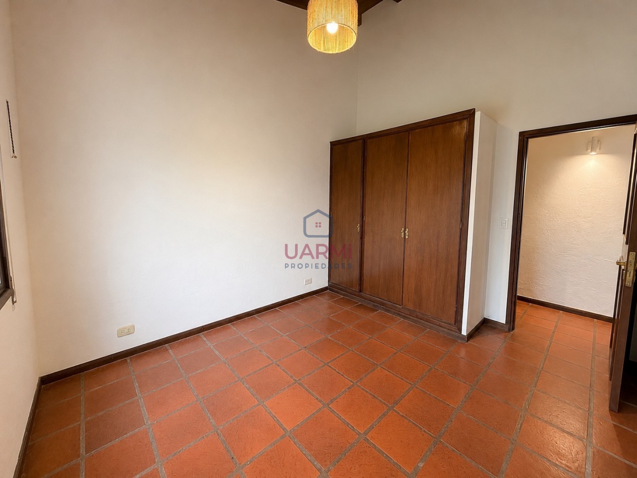 CASA EN ALQUILER EN EL TIPAL