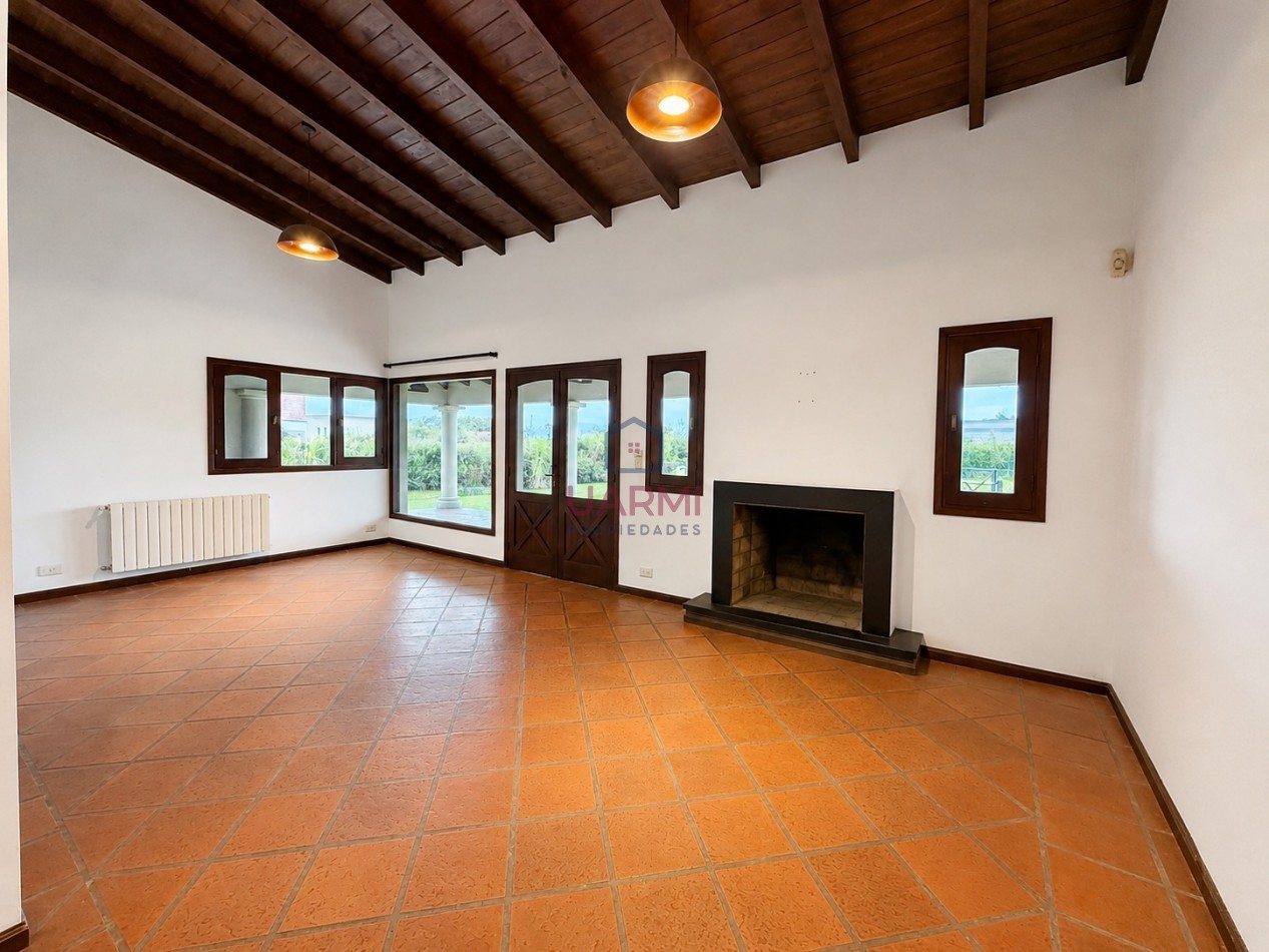 CASA EN ALQUILER EN EL TIPAL