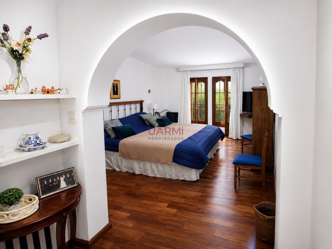 Casa con quincho y pileta en Venta en Tres Cerritos