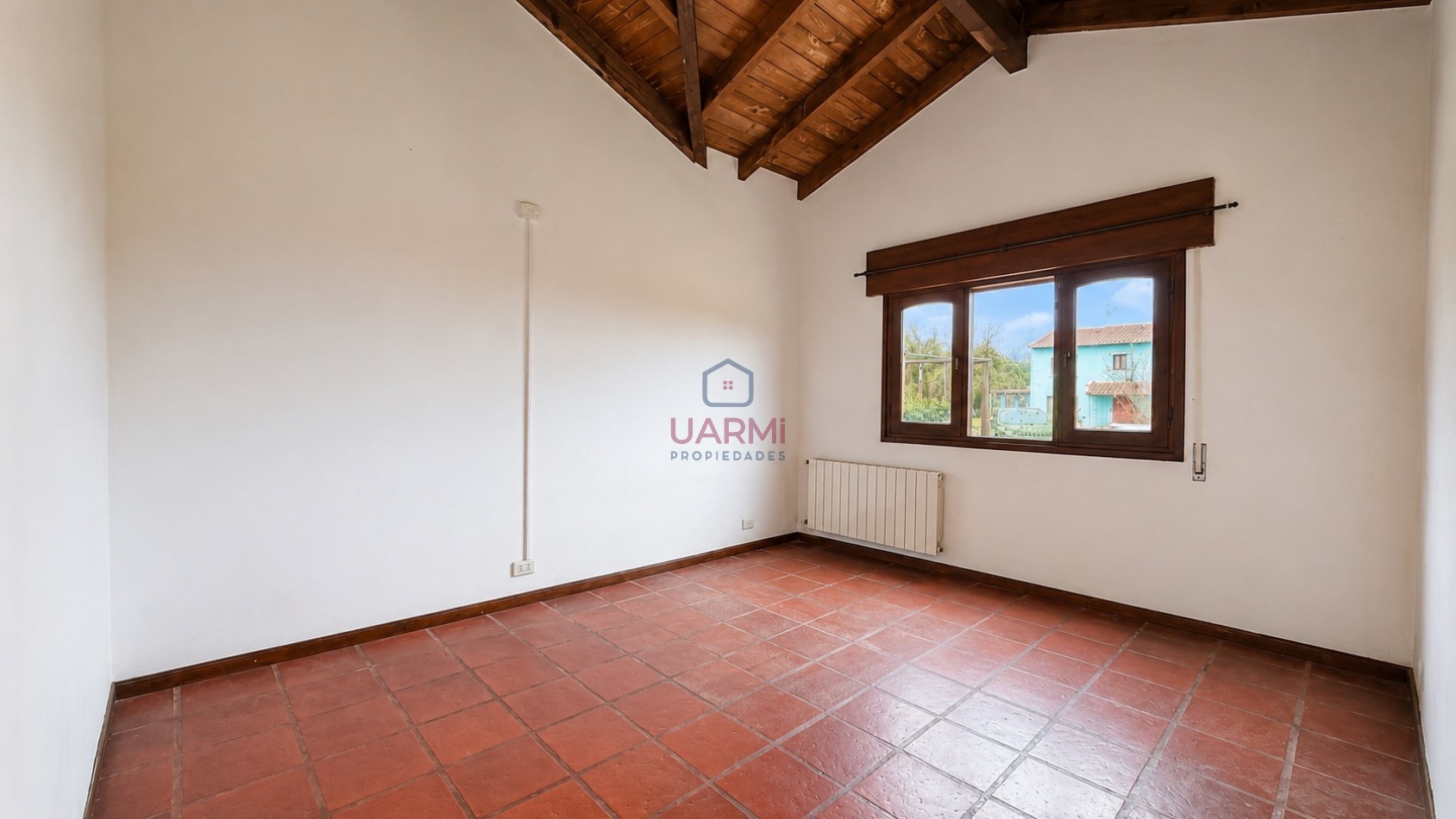 CASA EN ALQUILER EN EL TIPAL