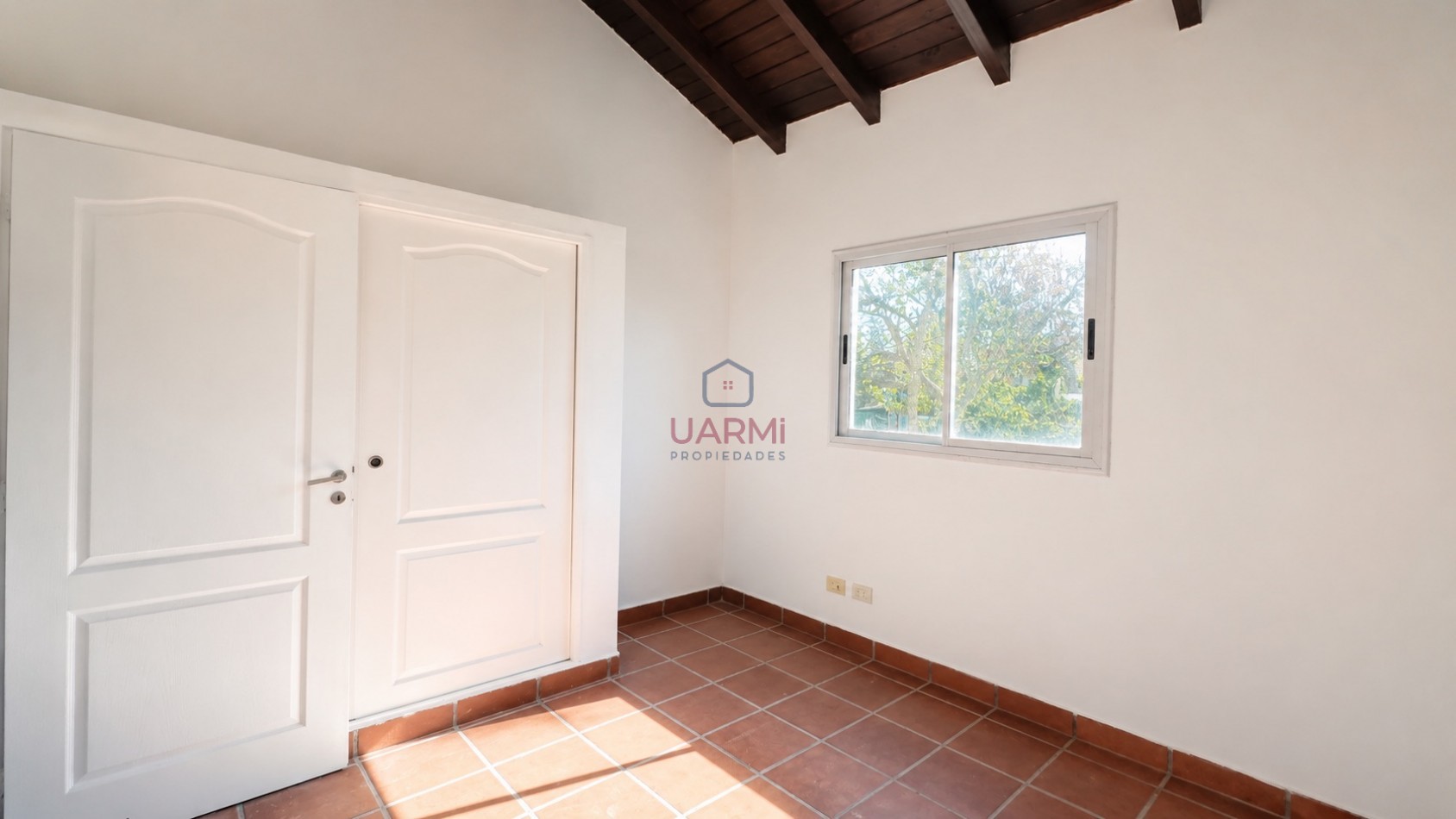 CASA EN ALQUILER EN SAN LORENZO