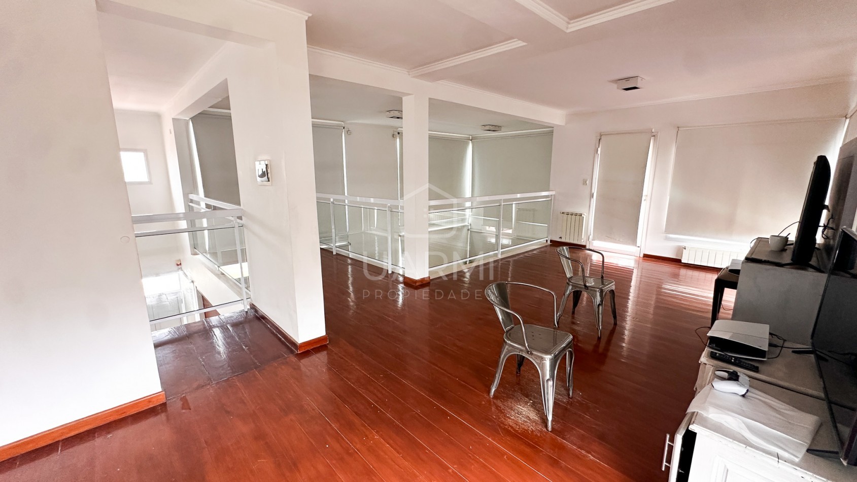 CASA MODERNA EN ALQUILER EN EL TIPAL
