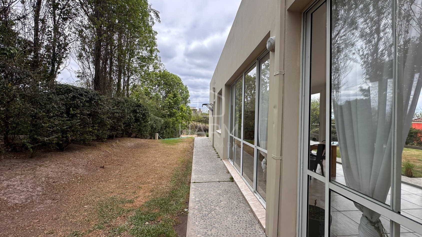 CASA MODERNA EN ALQUILER EN EL TIPAL