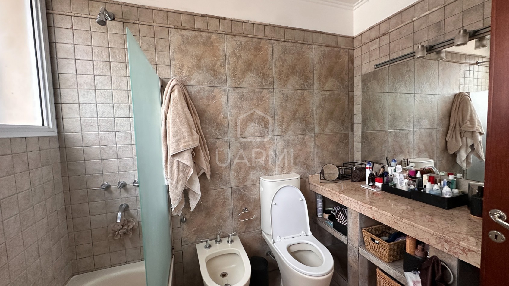 CASA MODERNA EN ALQUILER EN EL TIPAL