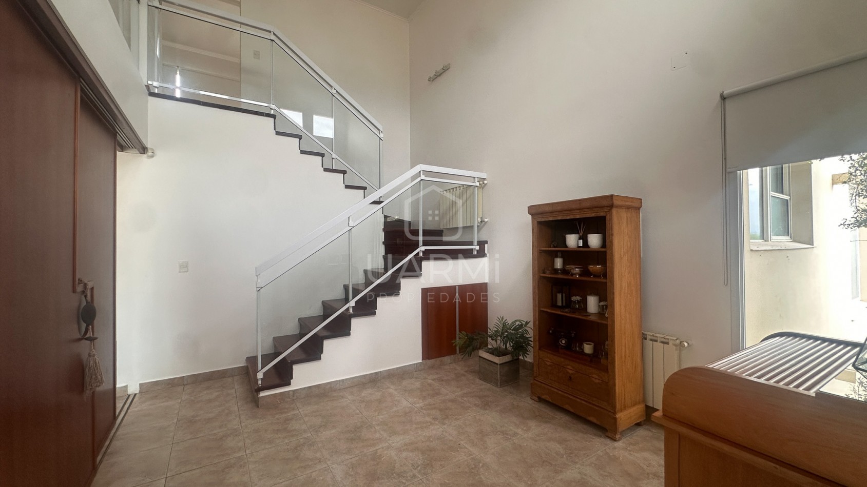 CASA MODERNA EN ALQUILER EN EL TIPAL