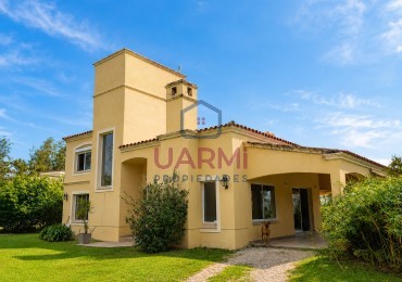 Casa en Alquiler en El Tipal, Club de Campo